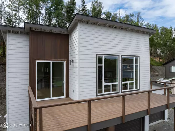 Eagle River, AK 99577,18052 Rivervista RD