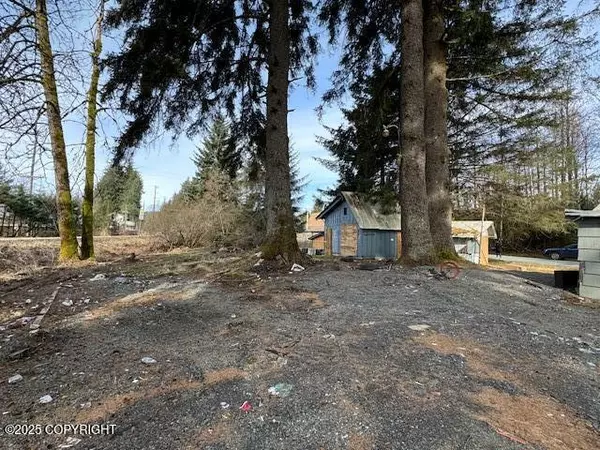 Juneau, AK 99801,9406 Glacier HWY