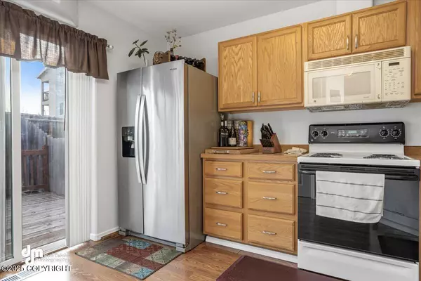 8601 Sara Lynn PL #6 Anchorage, AK 99502