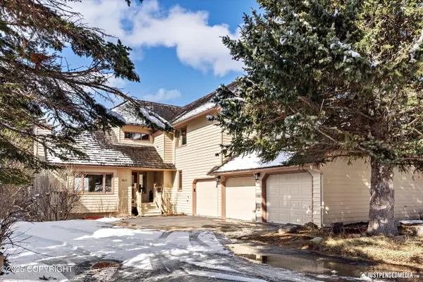 Anchorage, AK 99516,18620 Kittiwake CIR