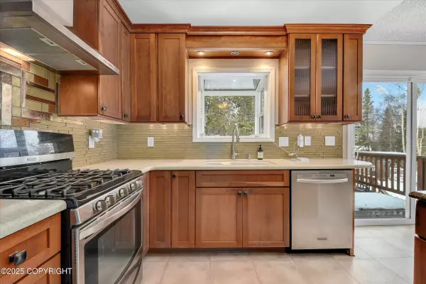 Anchorage, AK 99516,11700 Paddock LN