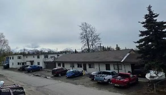 906 W 29th PL, Anchorage, AK 99503