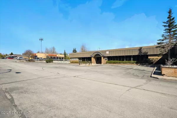 Anchorage, AK 99502,7001 Jewel Lake RD