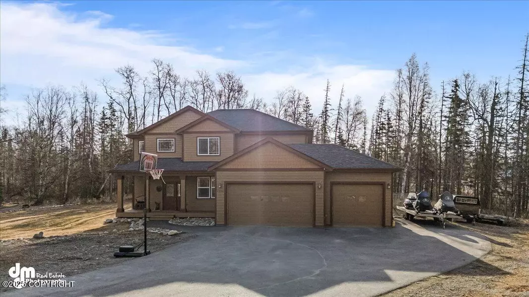 7996 E Sterling CIR, Palmer, AK 99645