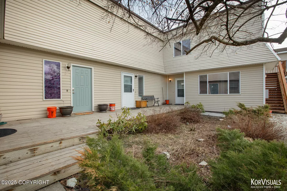 Anchorage, AK 99508,4110 Reka DR #N-4