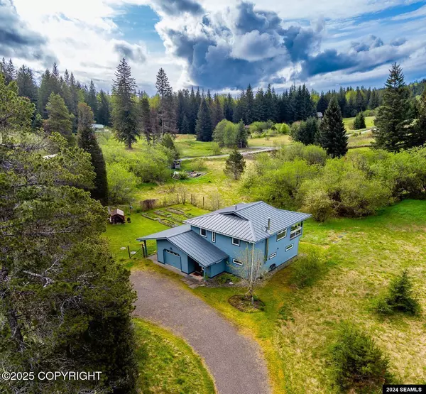 Gustavus, AK 99826,6 Good River RD