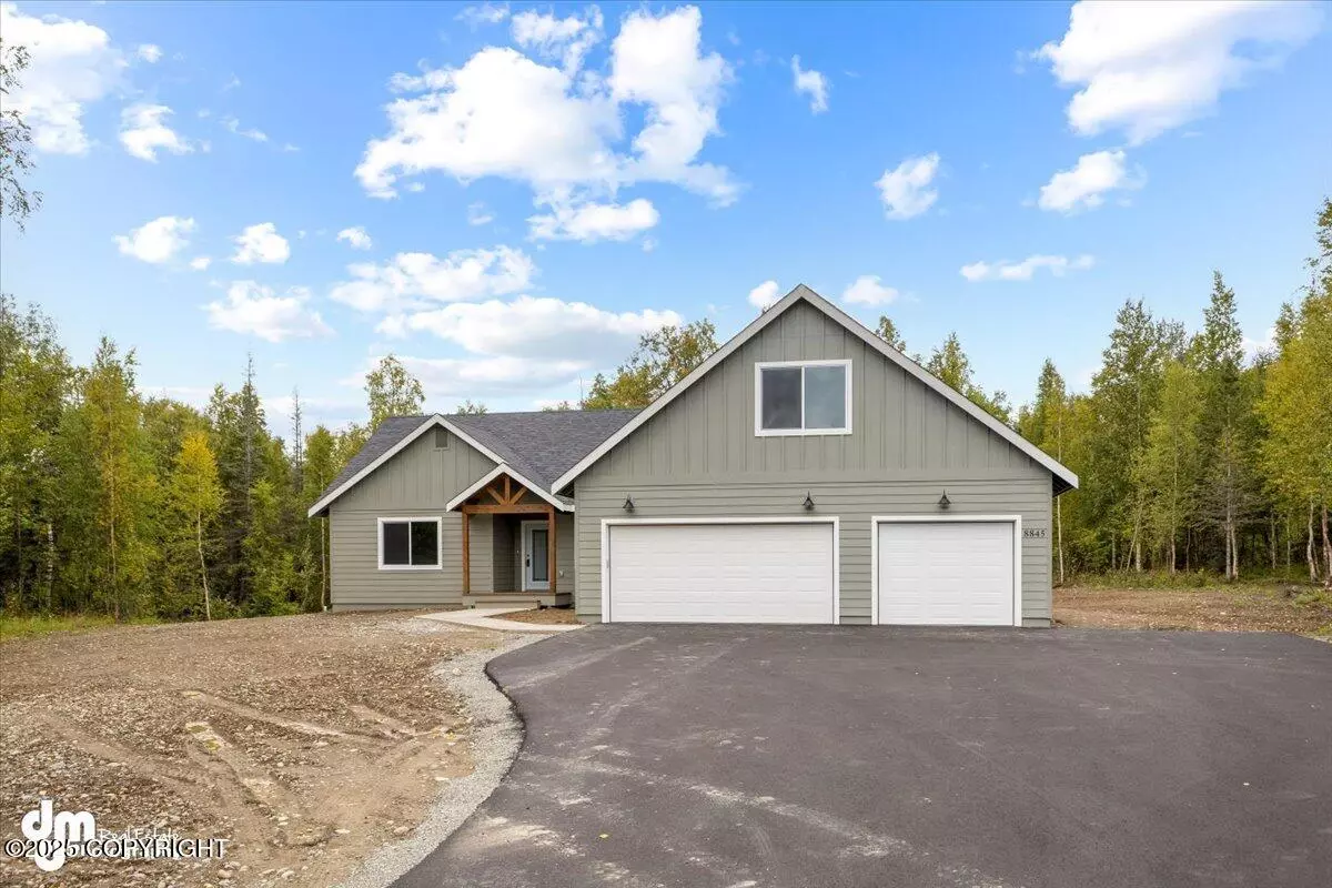 Palmer, AK 99645,8845 E Honey Bear CIR