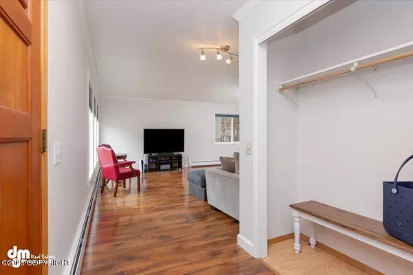 Anchorage, AK 99502,2900 Concord LN