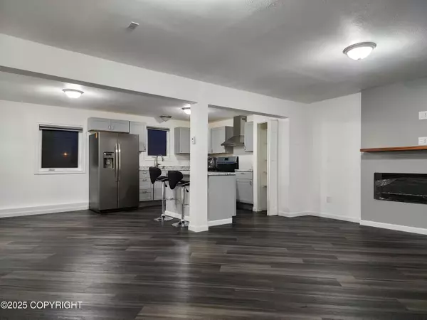 Barrow, AK 99723,6949 Ahmaogak ST