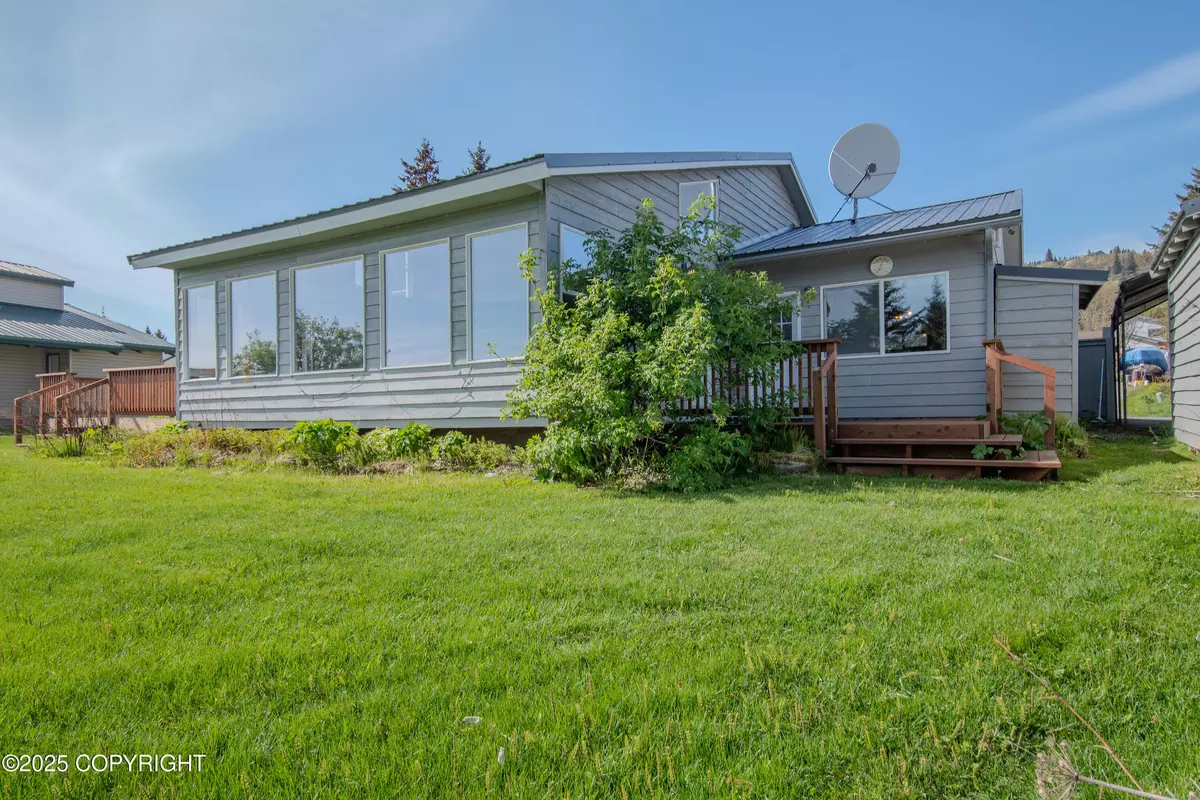 Homer, AK 99603,255 Lee DR