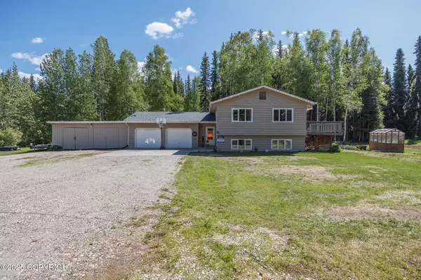 2590 Lana Turnabout, North Pole, AK 99705