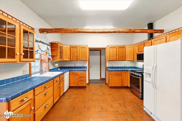 Soldotna, AK 99669,36115 Mackey Lake RD