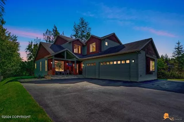 2923 Captain Cook Estates CIR, Anchorage, AK 99517