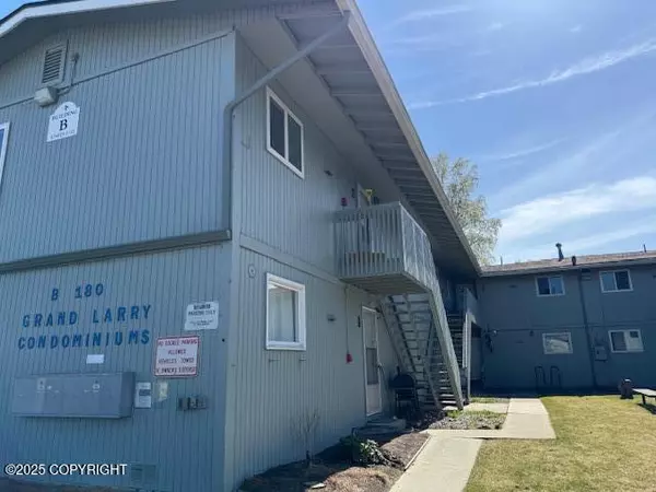 180 Grand Larry ST #B6, Anchorage, AK 99504