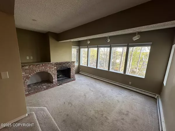 Anchorage, AK 99501,1210 E 16th AVE #3