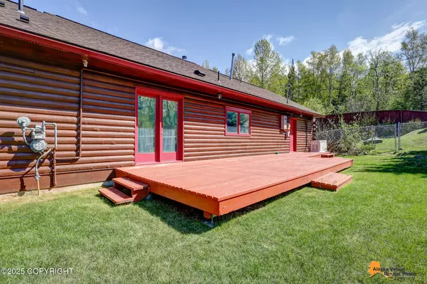 Anchorage, AK 99516,7435 Old Hillside WAY