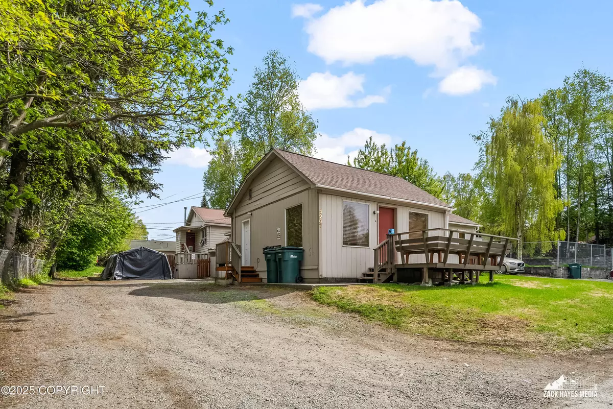 Anchorage, AK 99503,4207 Cope ST