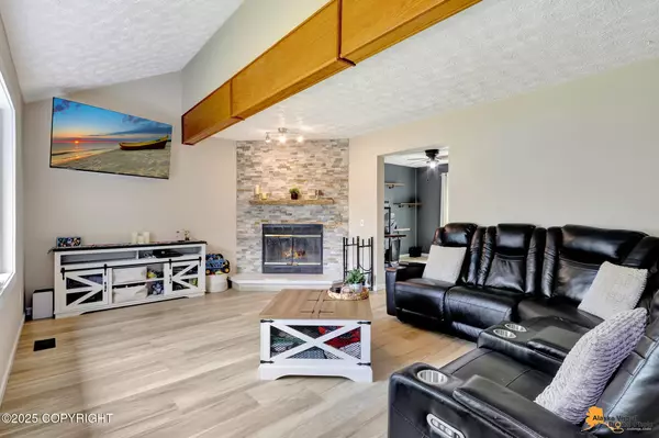 Anchorage, AK 99507,8980 Rendon DR