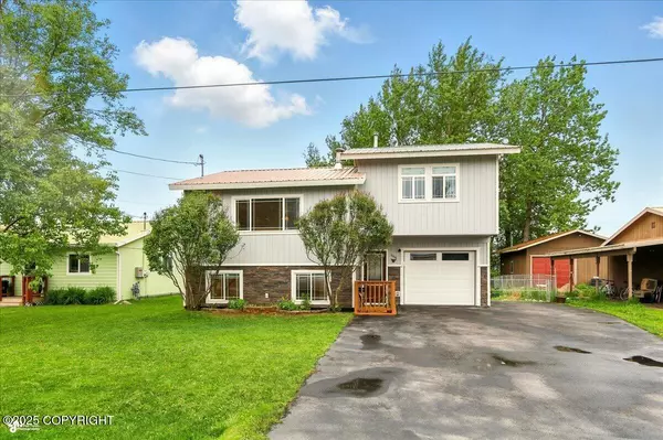 664 E Auklet AVE, Palmer, AK 99645