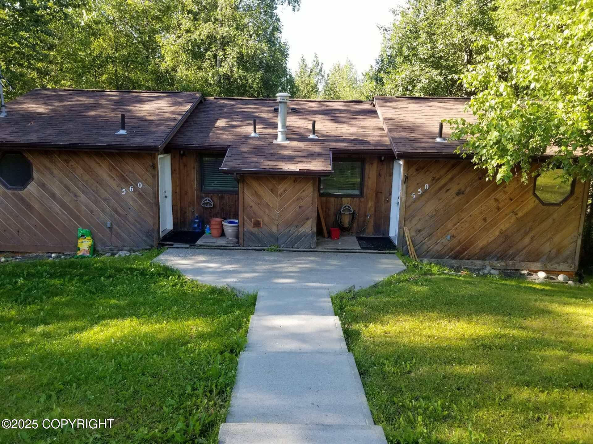 560 E Agate LN, Wasilla, AK 99654