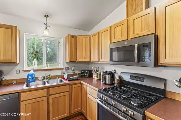 Wasilla, AK 99623,7879 W Sally CT