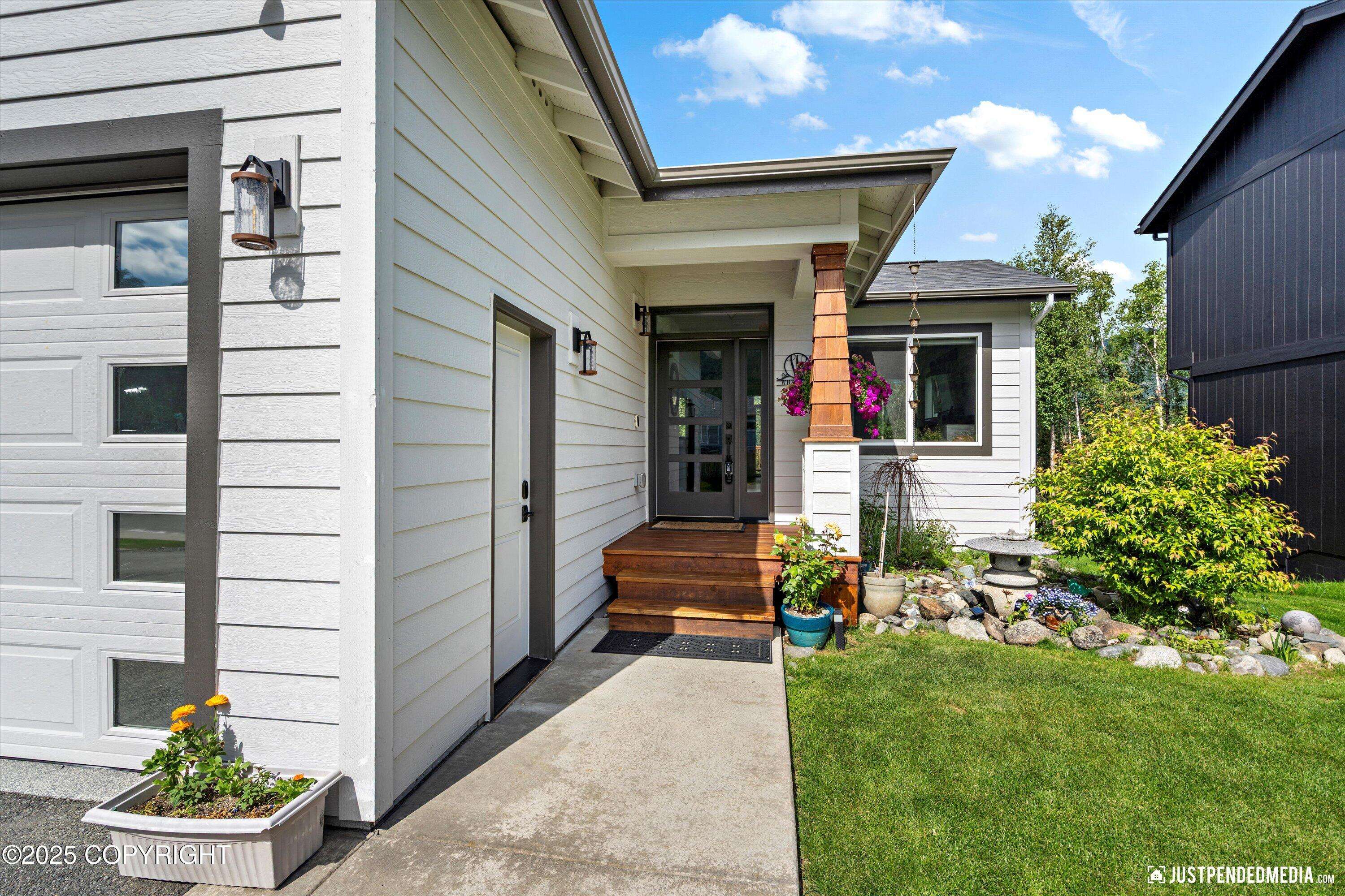 8727 Turlock DR, Eagle River, AK 99577
