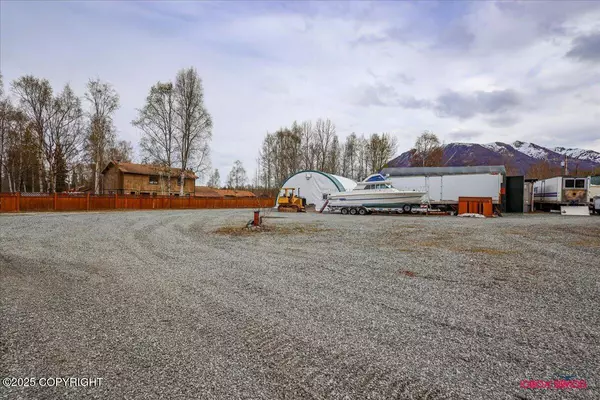 Chugiak, AK 99567,20044 Pilots RD