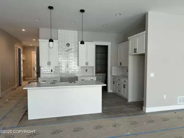 Palmer, AK 99645,6675 E Gateway DR