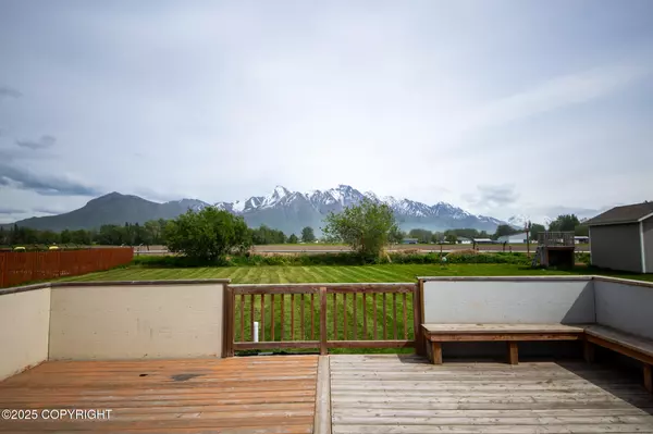 Palmer, AK 99645,14028 E Jersey LOOP