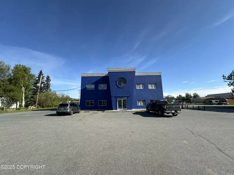 432 S Alaska ST, Palmer, AK 99645