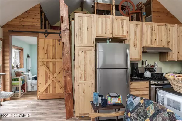 Fairbanks, AK 99712,1080 Leuthold DR