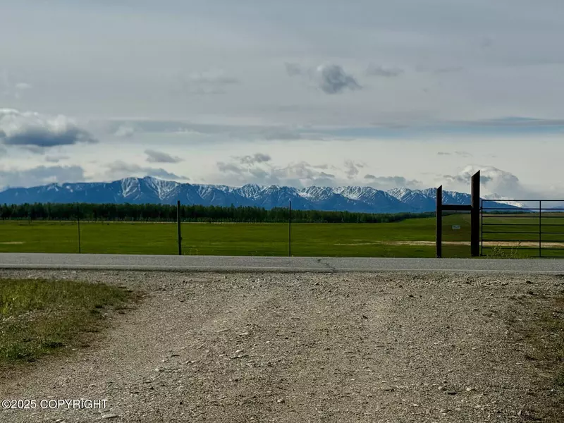 5332 Nistler RD, Delta Junction, AK 99737