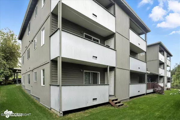 Anchorage, AK 99503,123 E 24th AVE #4