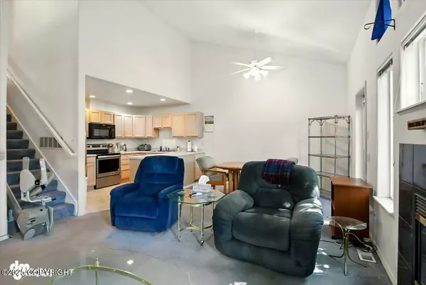 Anchorage, AK 99515,214 Dailey AVE #1