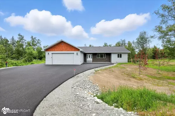 1380 N Cedar Hills DR, Palmer, AK 99645