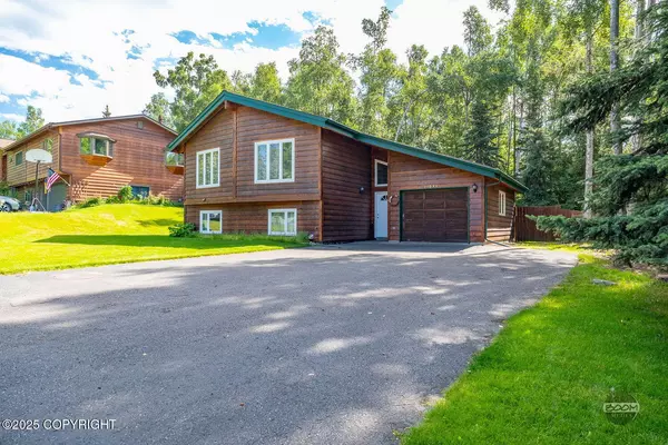 11041 Katlian DR, Eagle River, AK 99577