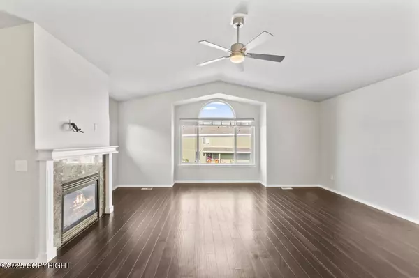 Anchorage, AK 99504,6218 Ophir DR