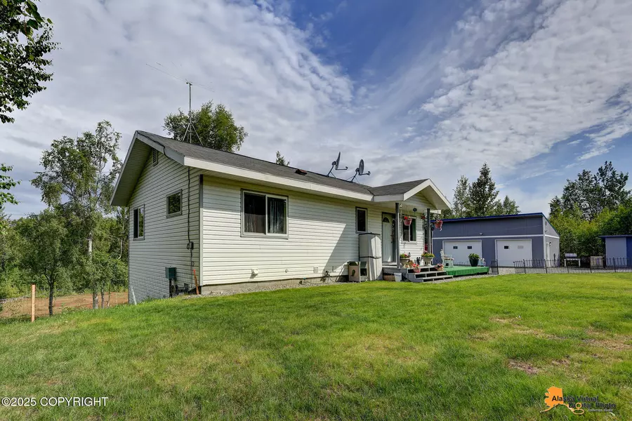 11929 W Wasey CIR, Big Lake, AK 99652