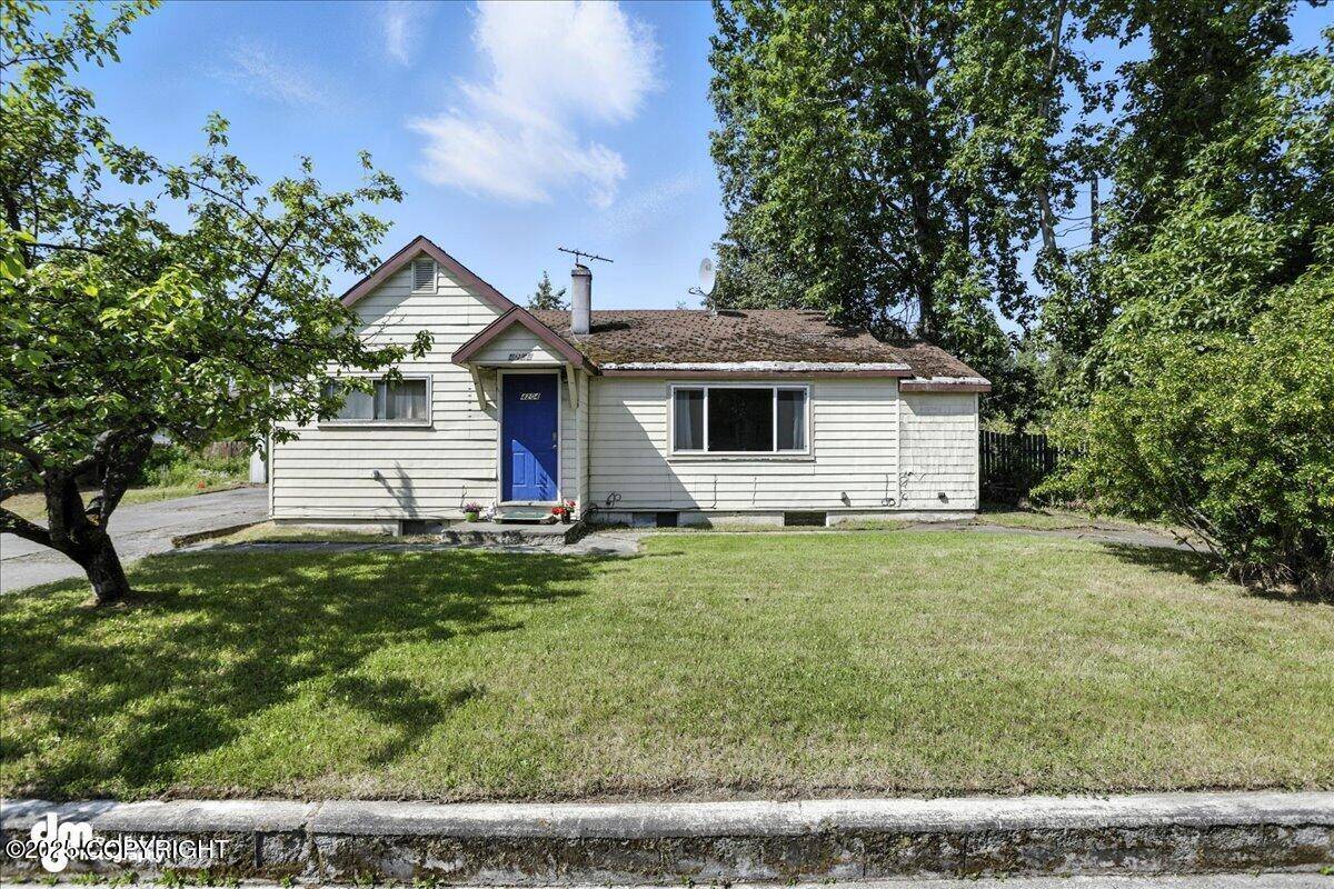 4204 Greenland DR, Anchorage, AK 99517