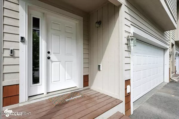 Eagle River, AK 99577,12284 Vista Ridge LOOP