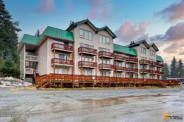 Girdwood, AK 99587,125 White Pass LN #708