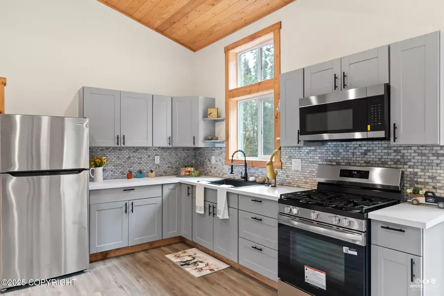 37020 Scout Lake Loop RD, Sterling, AK 99672
