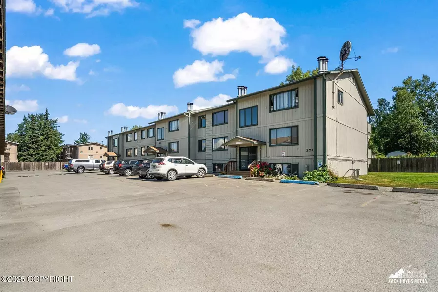 221 McCarrey ST #6, Anchorage, AK 99508