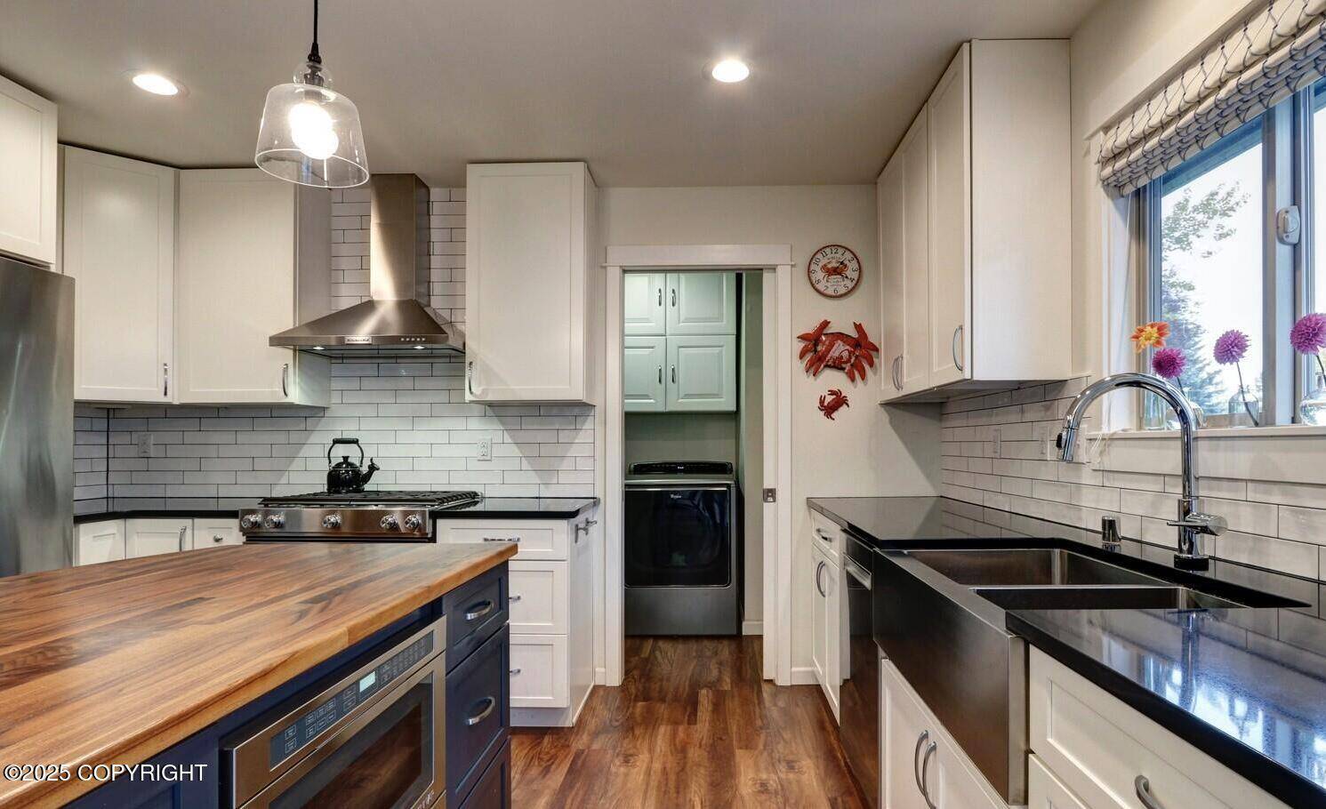 9819 Chatham CIR, Eagle River, AK 99577
