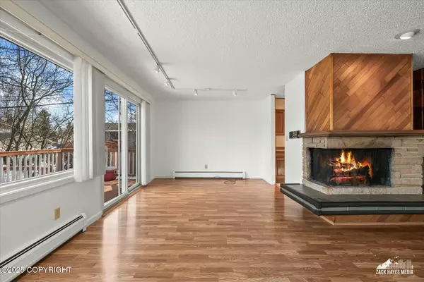 Anchorage, AK 99507,1521 Cache DR