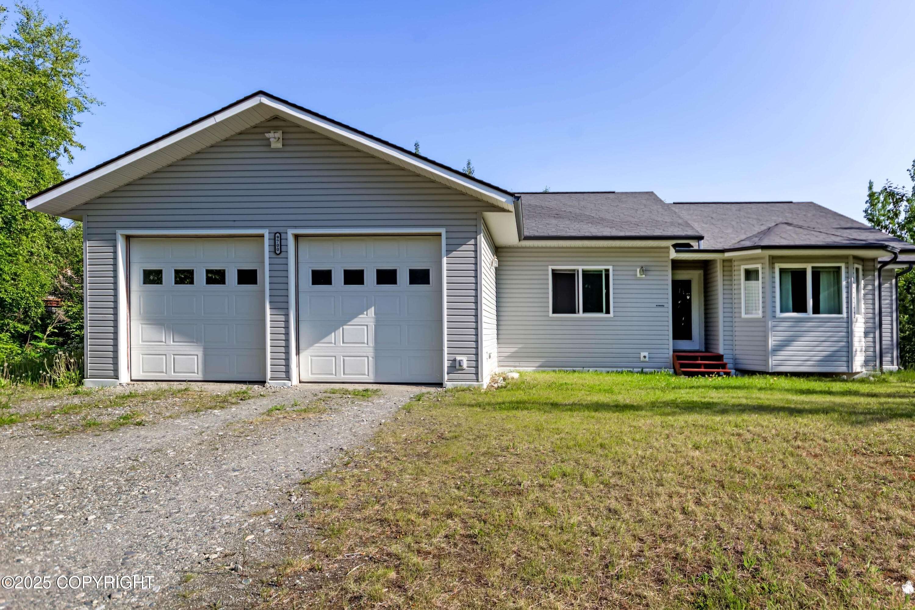 9700 E Strand DR, Palmer, AK 99645