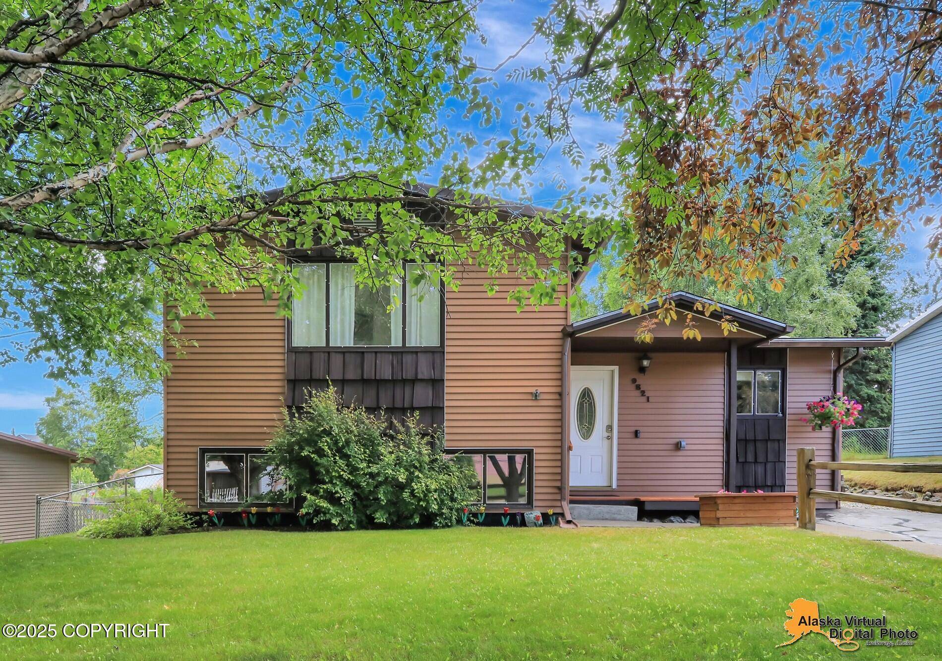 9821 Whitefish CIR, Anchorage, AK 99515