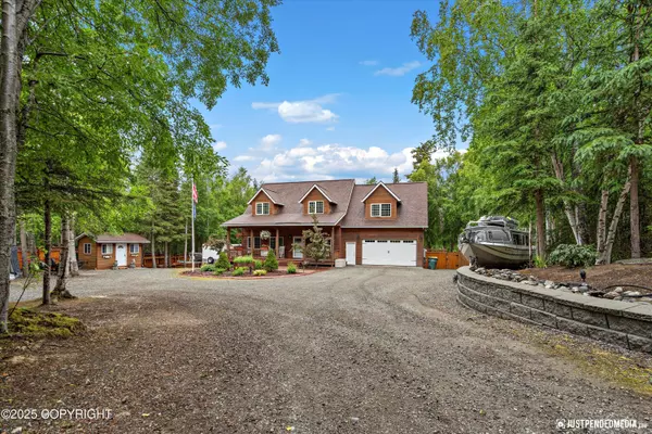 4051 Twilight LN, Anchorage, AK 99516