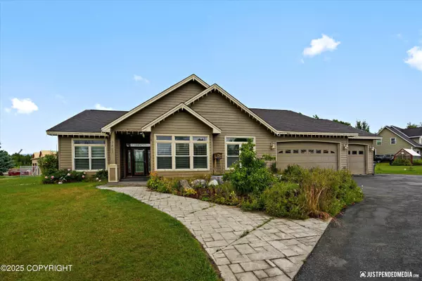 3827 E Country Field CIR, Wasilla, AK 99654