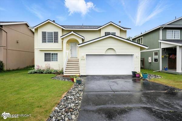 8968 Little Brook ST, Anchorage, AK 99507
